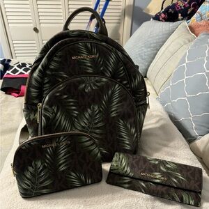 listing-status-banner